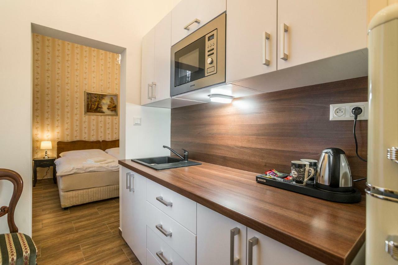Retro Apartments Bosak Contactless Check-In Prešov المظهر الخارجي الصورة