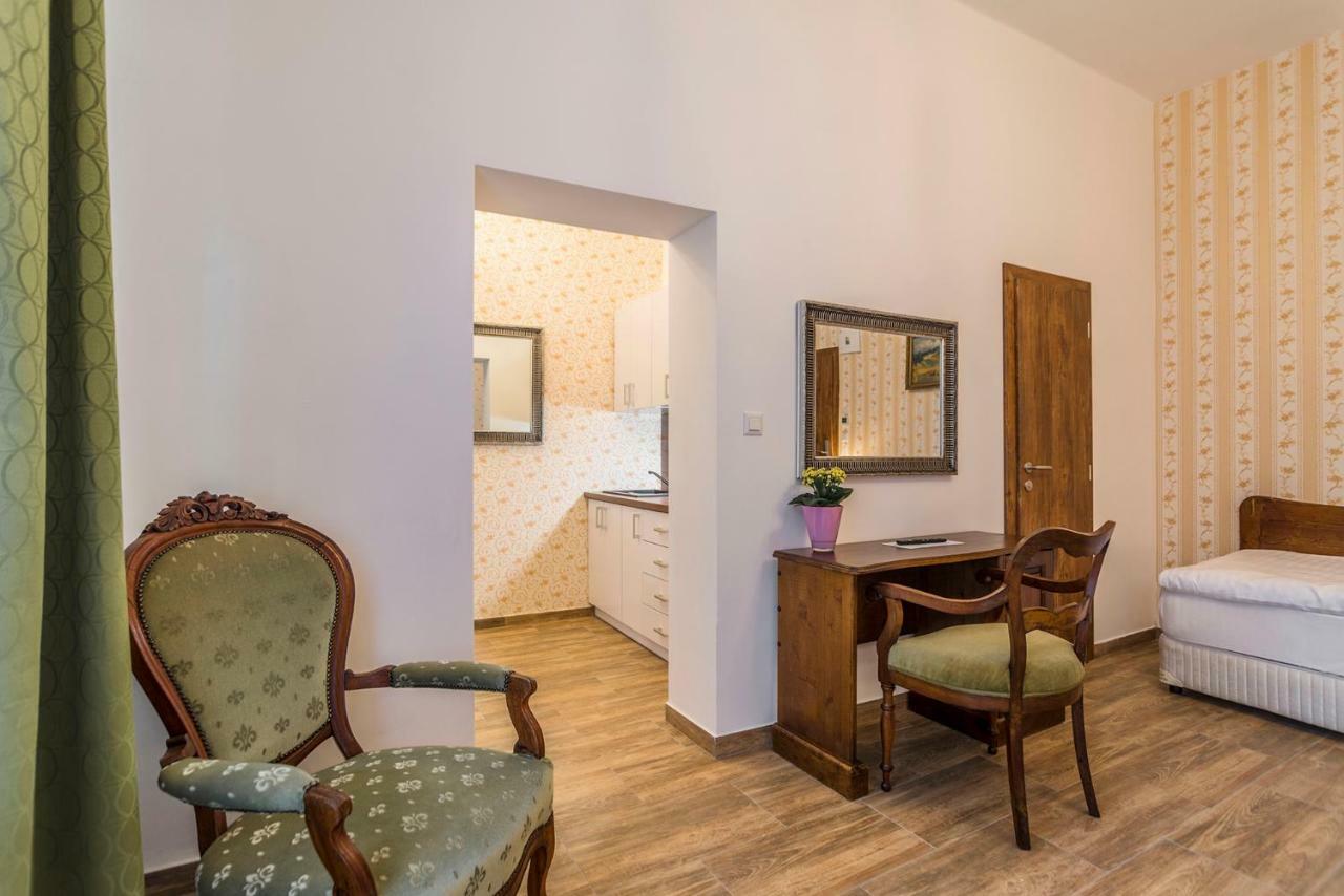 Retro Apartments Bosak Contactless Check-In Prešov المظهر الخارجي الصورة